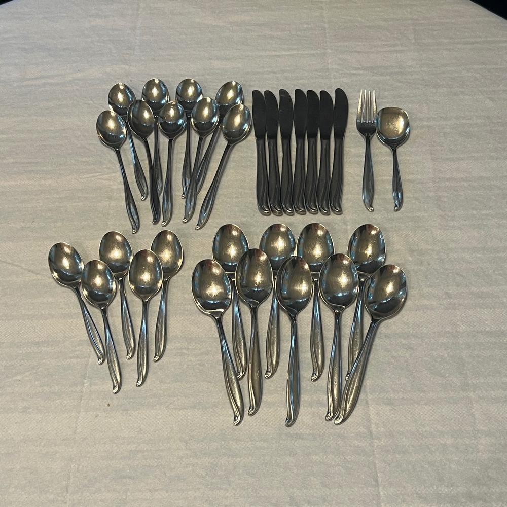 Vintage International Silver Stainless Flatware Pavan Mid Century Modern 32 Pc